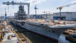 Francia ya construye el France Libre, un portaaviones nuclear de 10.000 millones de euros y el doble de tamaño que el Charles de Gaulle; el problema es que no estará listo hasta 2038